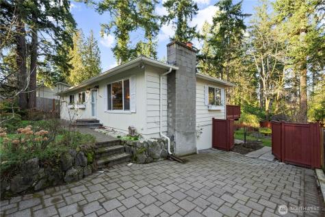 16114 SE Newport Way Bellevue WA 98006