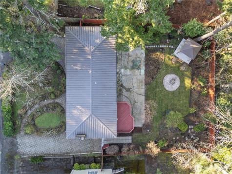 16114 SE Newport Way Bellevue WA 98006