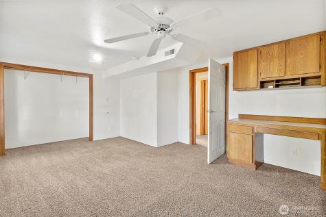 30445 188th Avenue SE Kent WA 98042