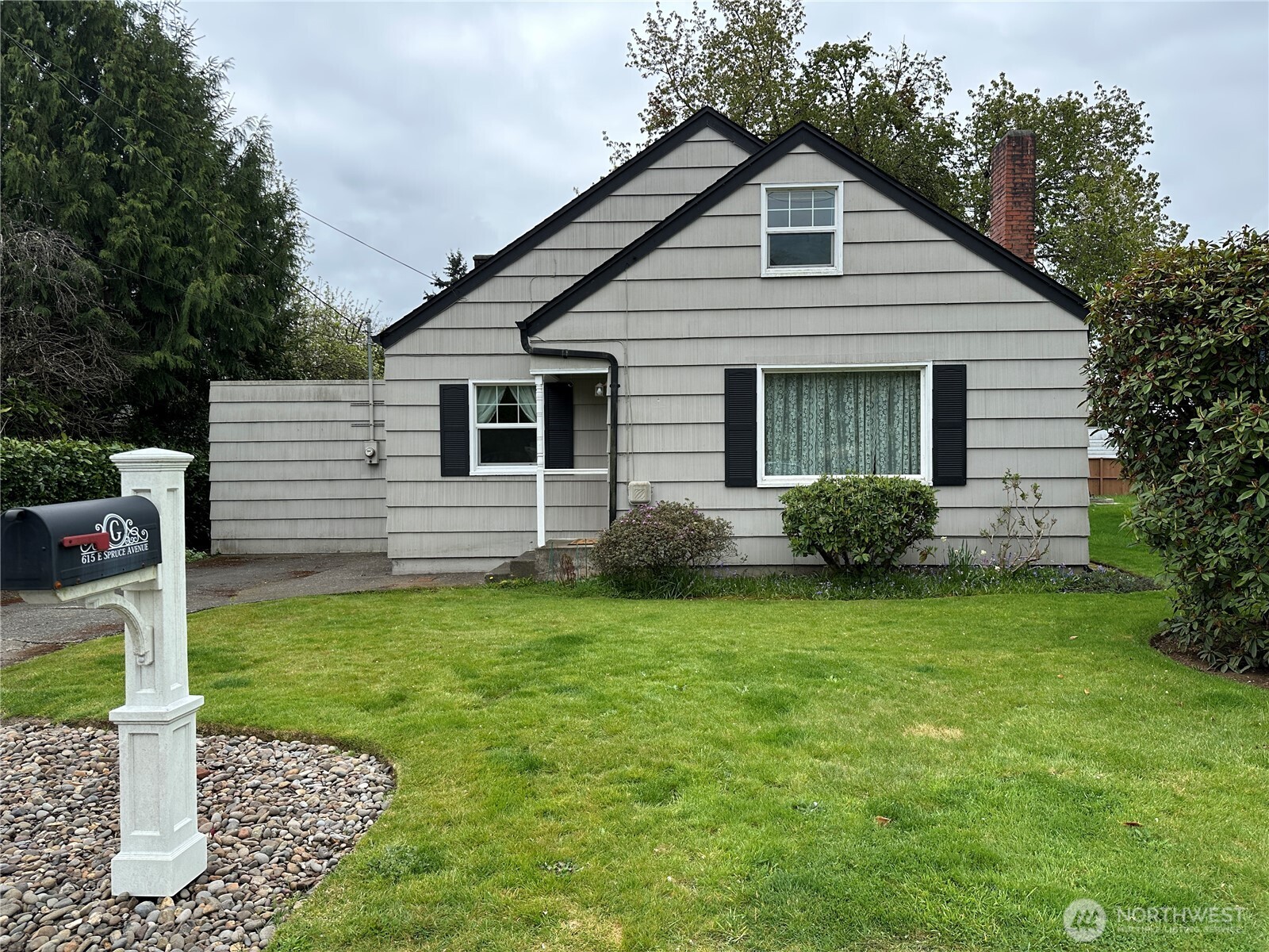 615 E Spruce Montesano WA 98563