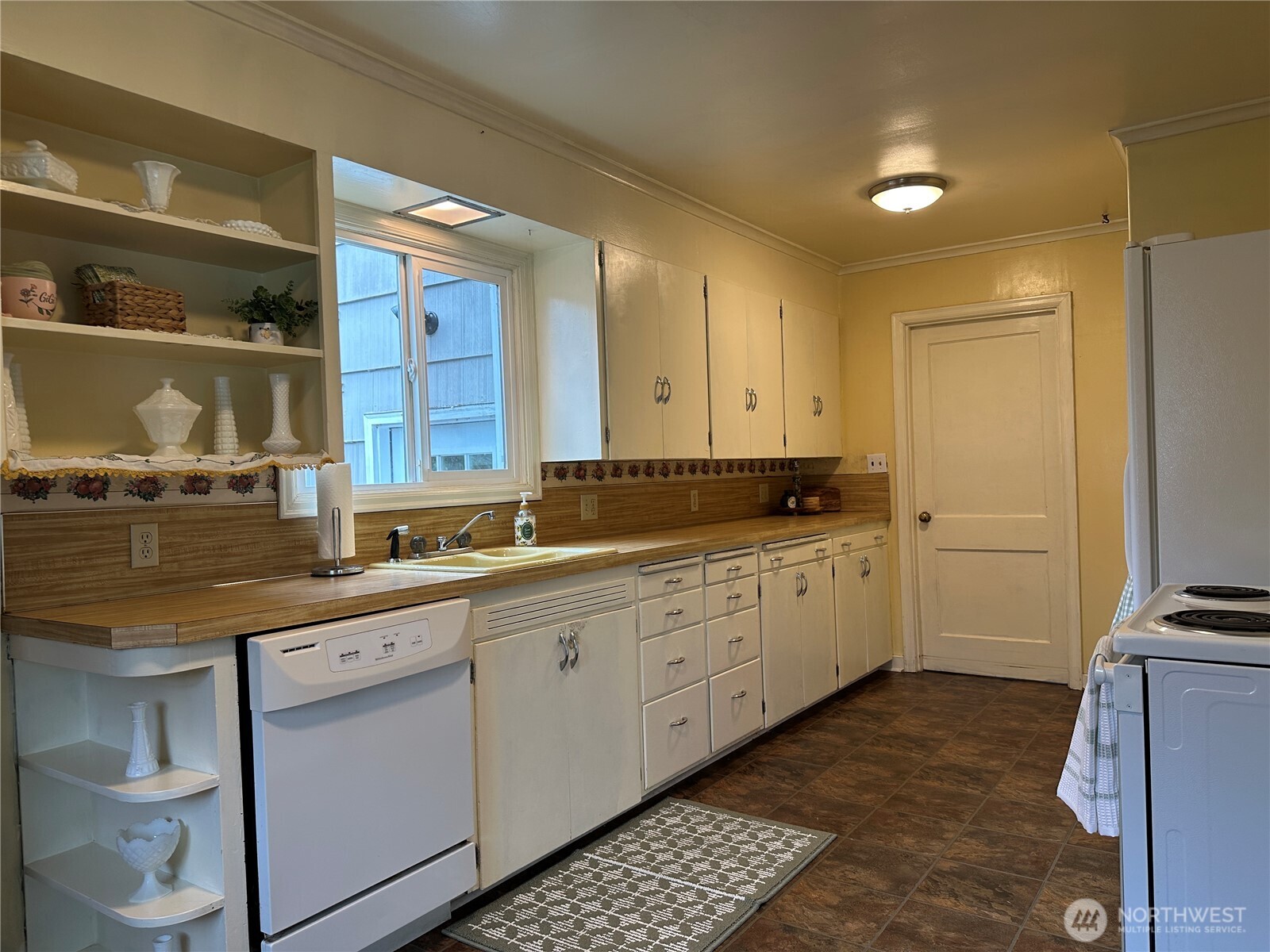 615 E Spruce Montesano WA 98563