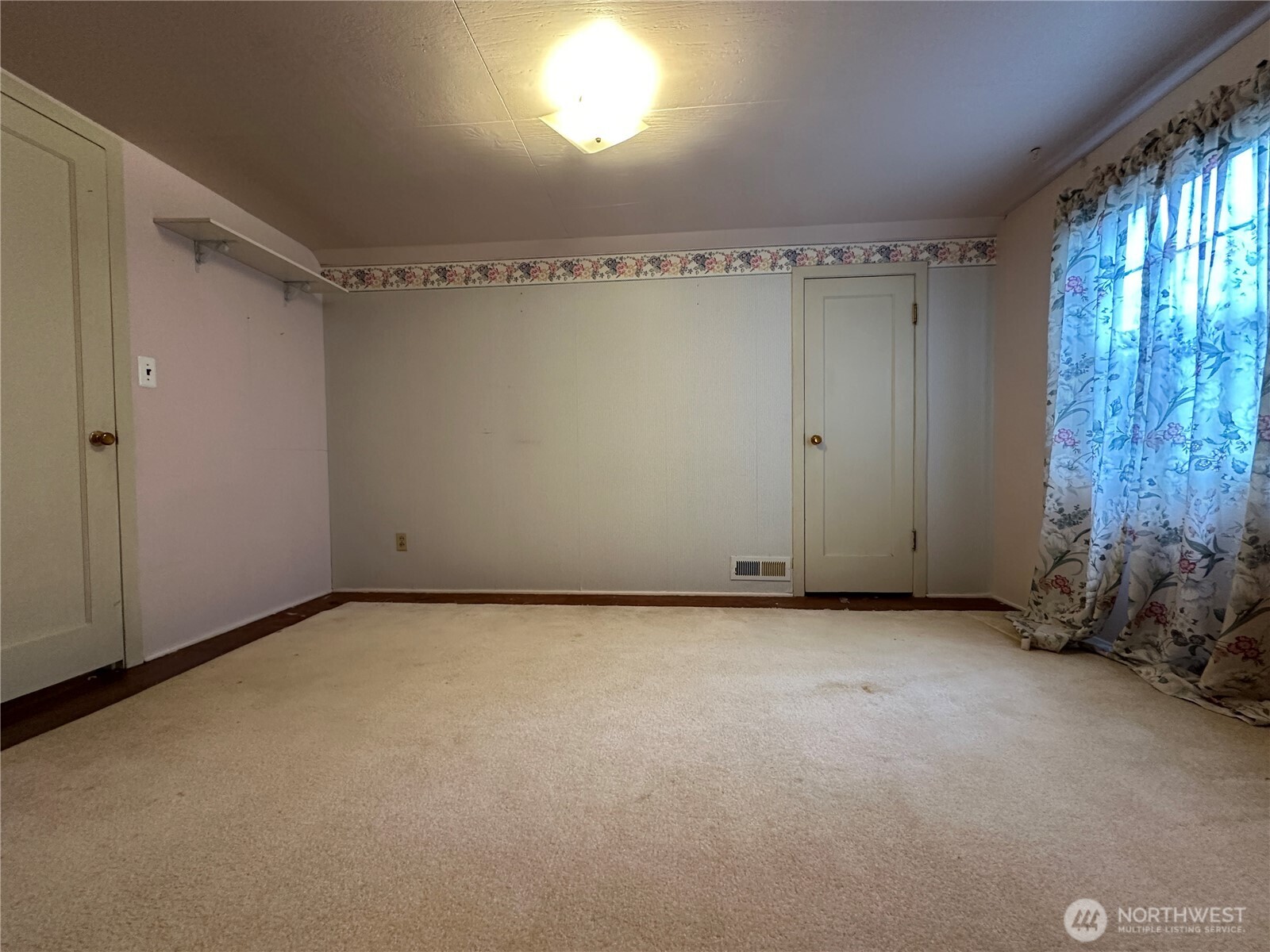615 E Spruce Montesano WA 98563