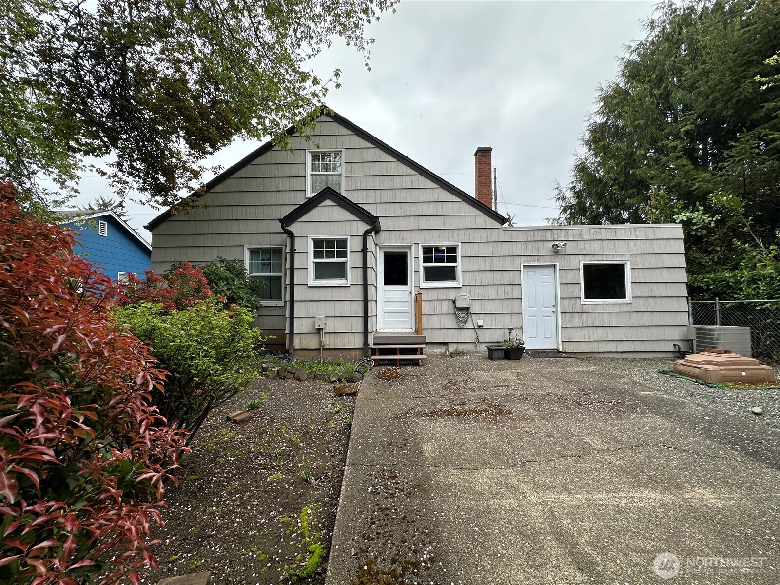 615 E Spruce Montesano WA 98563