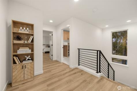 105 19th Avenue Kirkland WA 98033