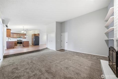 10417 NW 24th Avenue Vancouver WA 98685