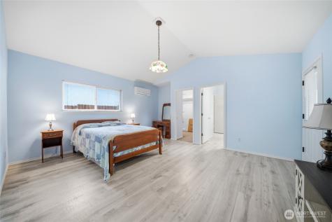10417 NW 24th Avenue Vancouver WA 98685