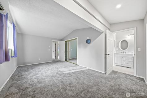 10417 NW 24th Avenue Vancouver WA 98685
