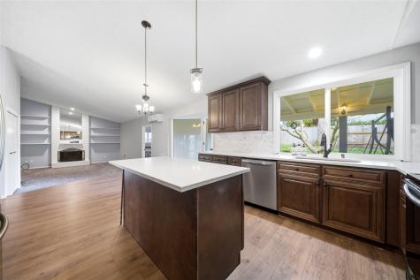 10417 NW 24th Avenue Vancouver WA 98685