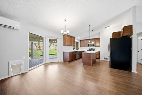 10417 NW 24th Avenue Vancouver WA 98685