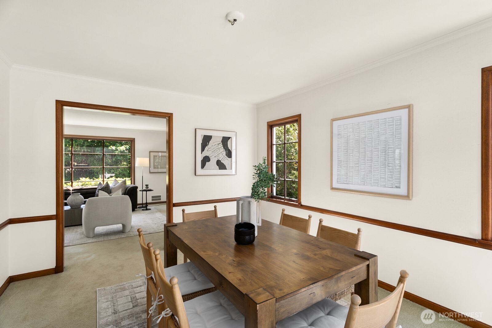 3863 44th Avenue NE Seattle WA 98105