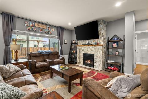 351 S Sergeant Street Buckley WA 98321