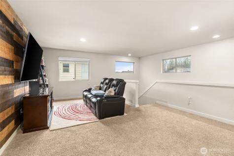 351 S Sergeant Street Buckley WA 98321
