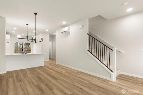16823 Alder Way Lynnwood WA 98037