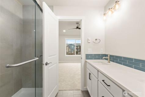 16823 Alder Way Lynnwood WA 98037