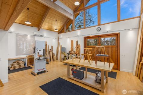 7204 NE Baker Hill Road Bainbridge Island WA 98110