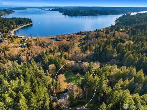 7204 NE Baker Hill Road Bainbridge Island WA 98110