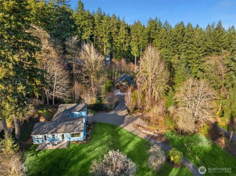 7204 NE Baker Hill Road Bainbridge Island WA 98110