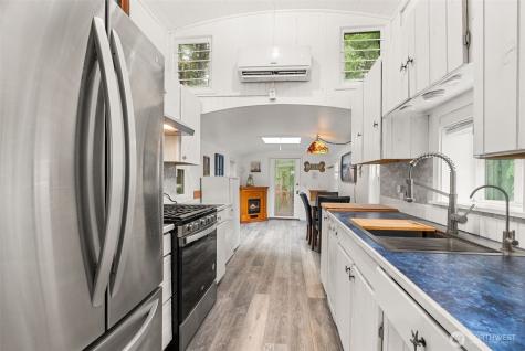 204 Ocean Boulevard Ocean City WA 98569