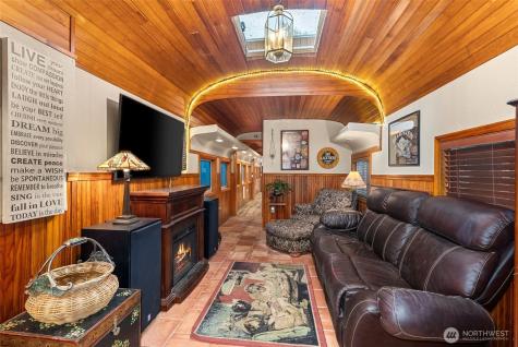 204 Ocean Boulevard Ocean City WA 98569