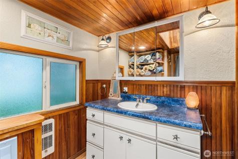 204 Ocean Boulevard Ocean City WA 98569