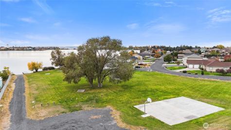 8261 Diamond Point Circle NE Moses Lake WA 98837