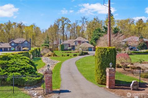 31015 W Lake Morton Drive SE Kent WA 98042