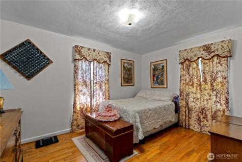 2434 NW Alan Avenue East Wenatchee WA 98802