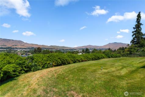 2434 NW Alan Avenue East Wenatchee WA 98802