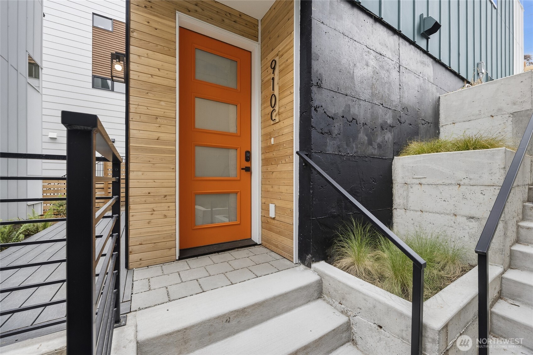 910 15th Avenue Seattle WA 98122