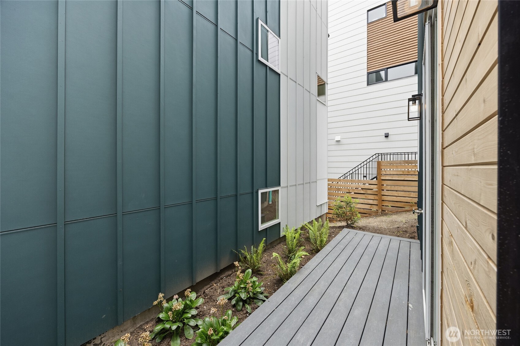 910 15th Avenue Seattle WA 98122