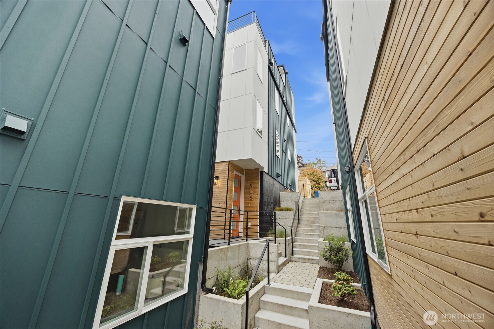 910 15th Avenue Seattle WA 98122