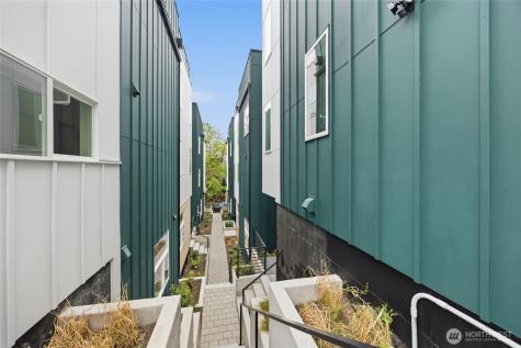 910 15th Avenue Seattle WA 98122
