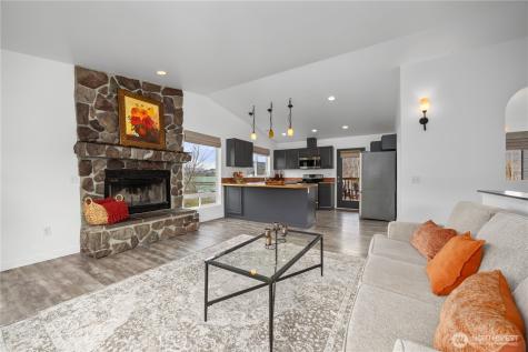 109 Nelmida Lane Chelan WA 98816