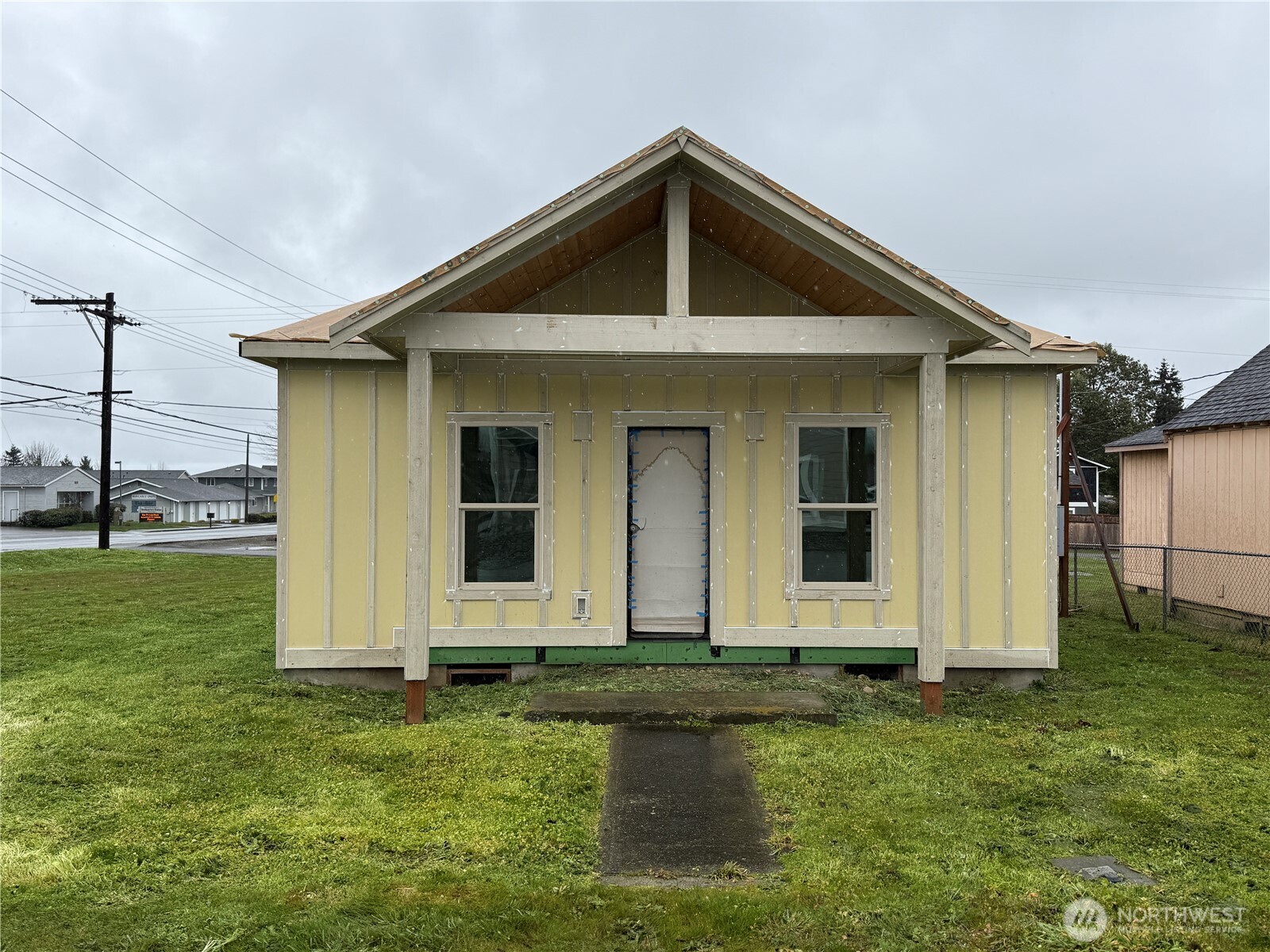 490 W Spruce Street Sequim WA 98382