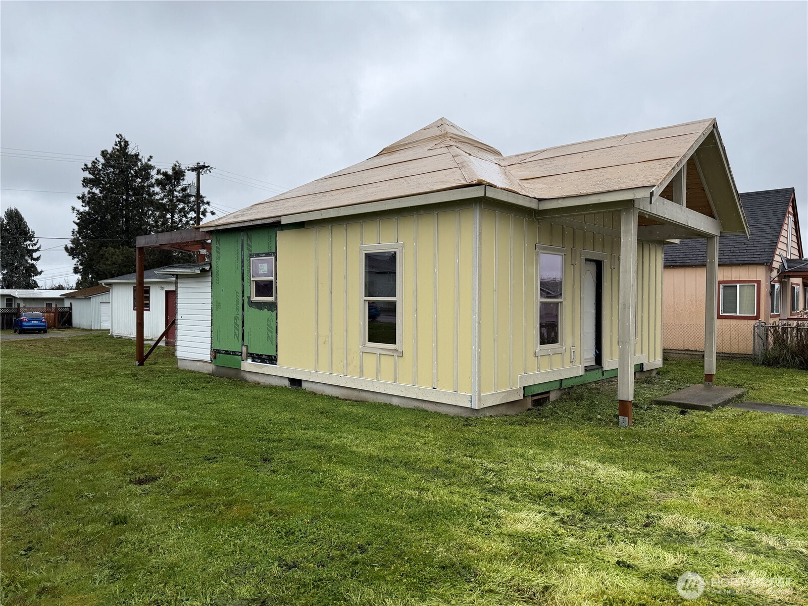 490 W Spruce Street Sequim WA 98382