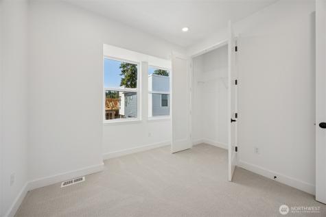 18814 99th Court NE Bothell WA 98011