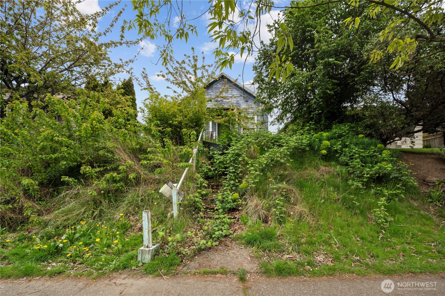 4724 25th Ave SW Seattle WA 98106
