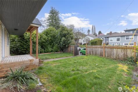 5752 62nd Street Seattle WA 98115