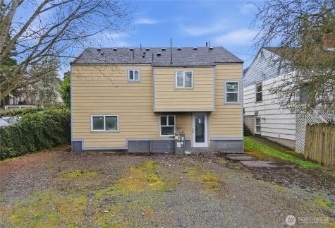 5752 62nd Street Seattle WA 98115