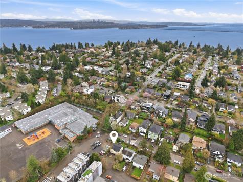 5752 62nd Street Seattle WA 98115
