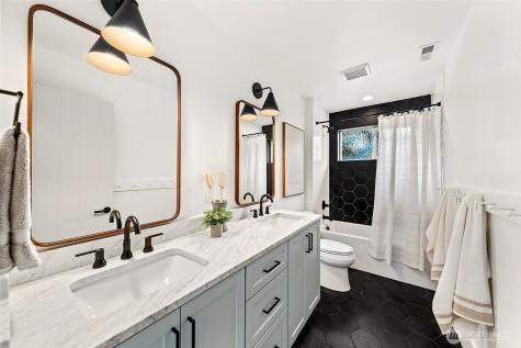 1551 NE 91st Street Seattle WA 98115