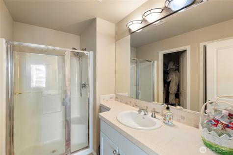 442 Tacoma Place NE Renton WA 98056