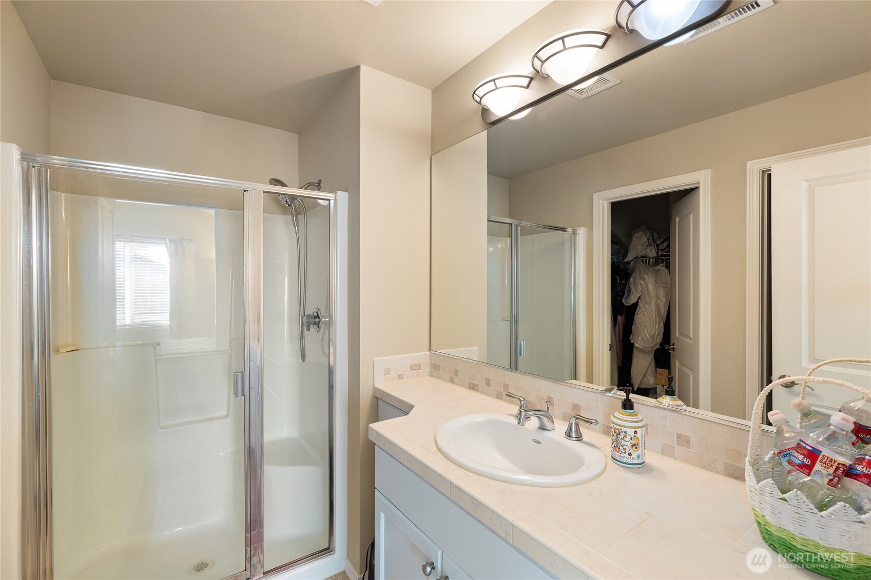 442 Tacoma Place NE Renton WA 98056