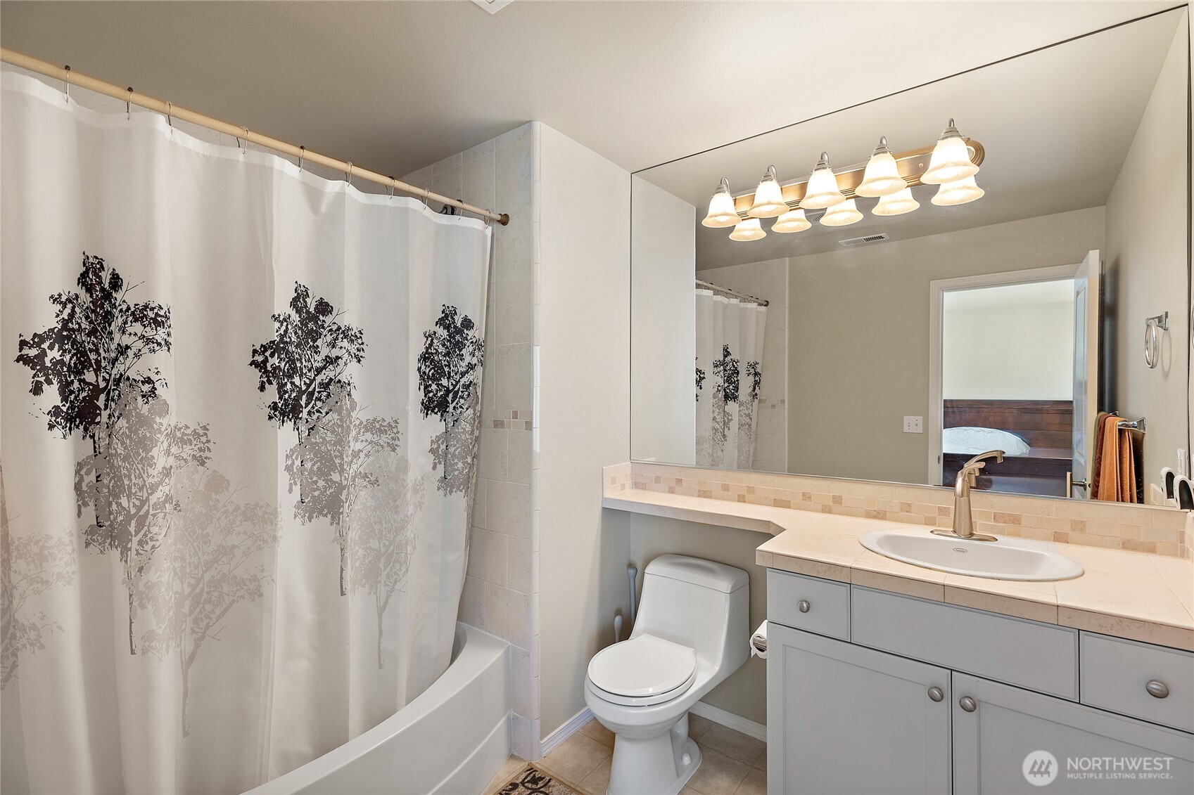 442 Tacoma Place NE Renton WA 98056