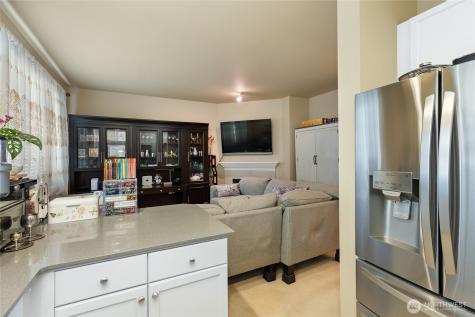 442 Tacoma Place NE Renton WA 98056