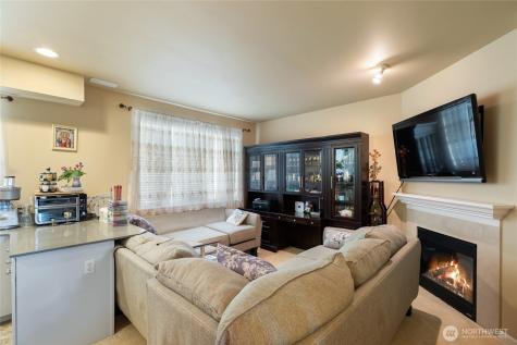 442 Tacoma Place NE Renton WA 98056