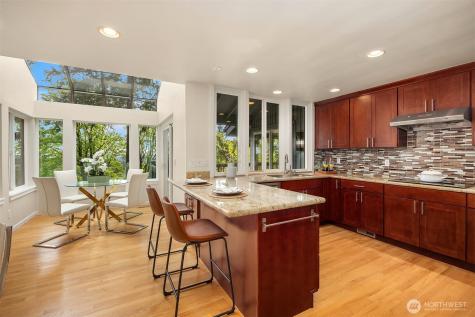 5005 136th Place SE Bellevue WA 98006