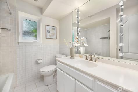 5005 136th Place SE Bellevue WA 98006