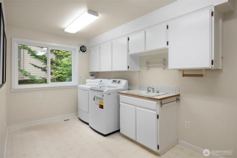 5005 136th Place SE Bellevue WA 98006