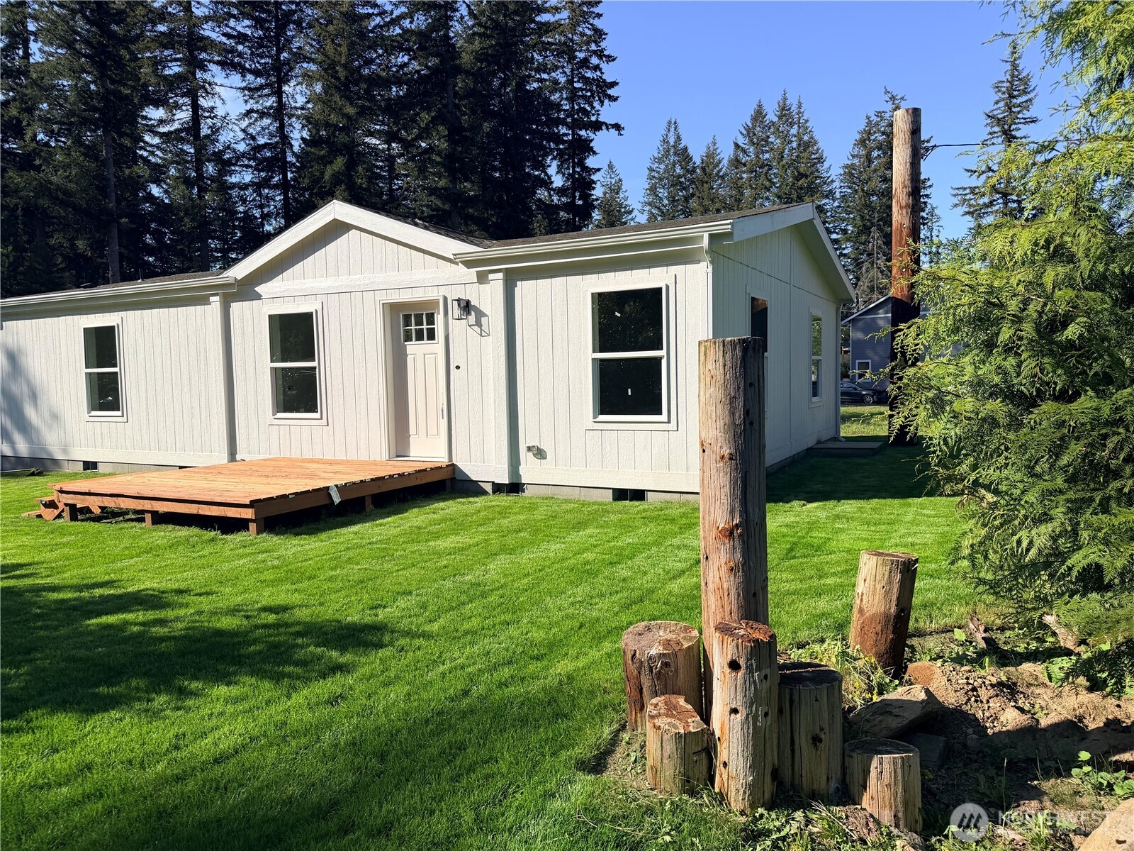 6184 Azure Way Maple Falls WA 98266